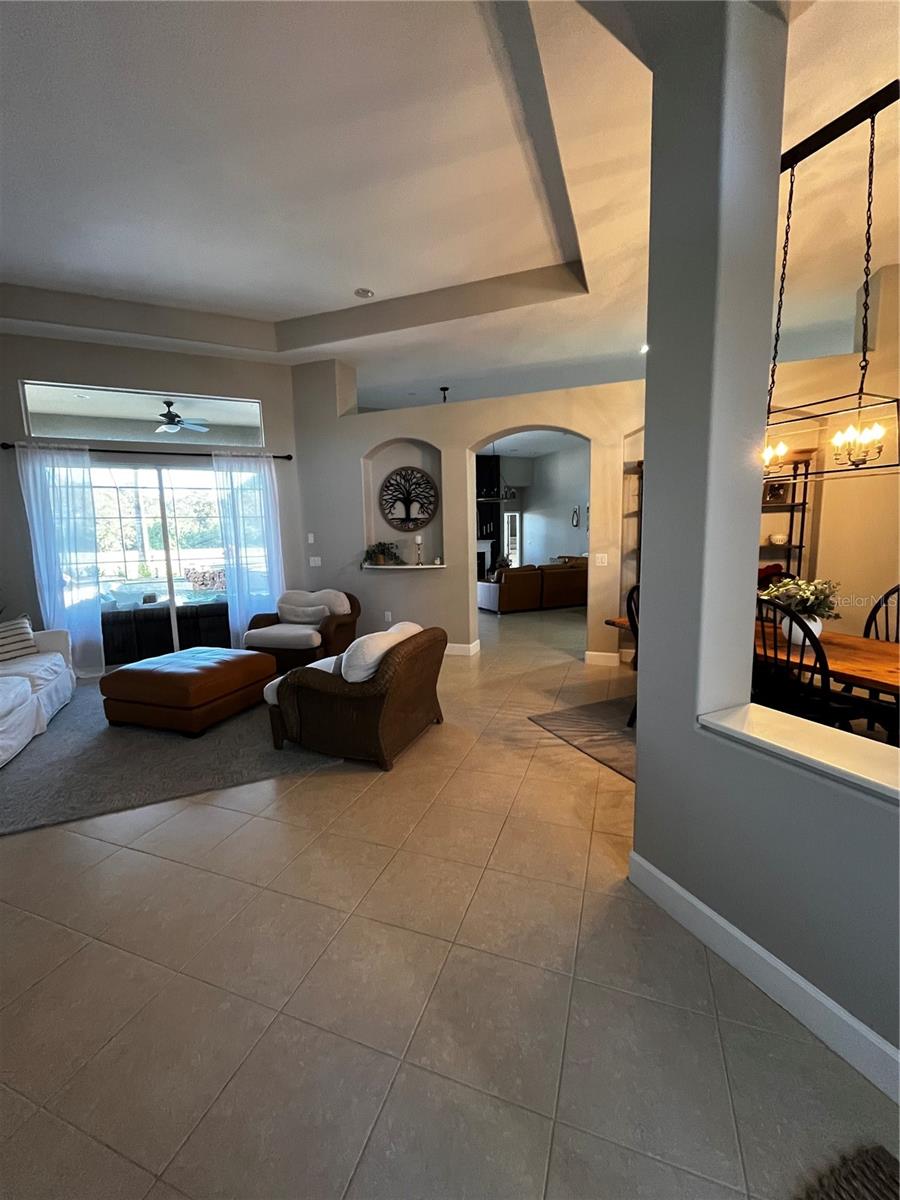 7742 CAMDEN HARBOUR DR — photo 4