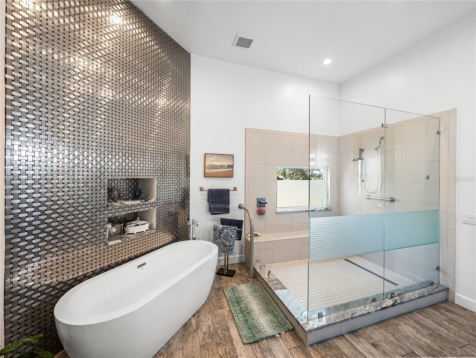 3484 SHORE DR — photo 34