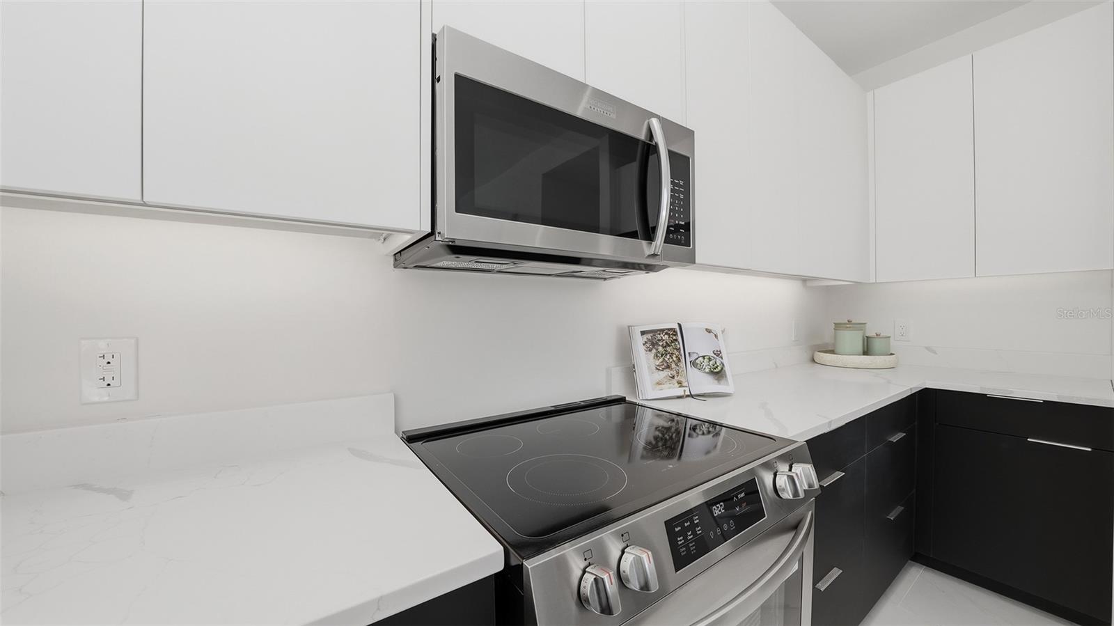 430 KUMQUAT CT #202 — photo 19