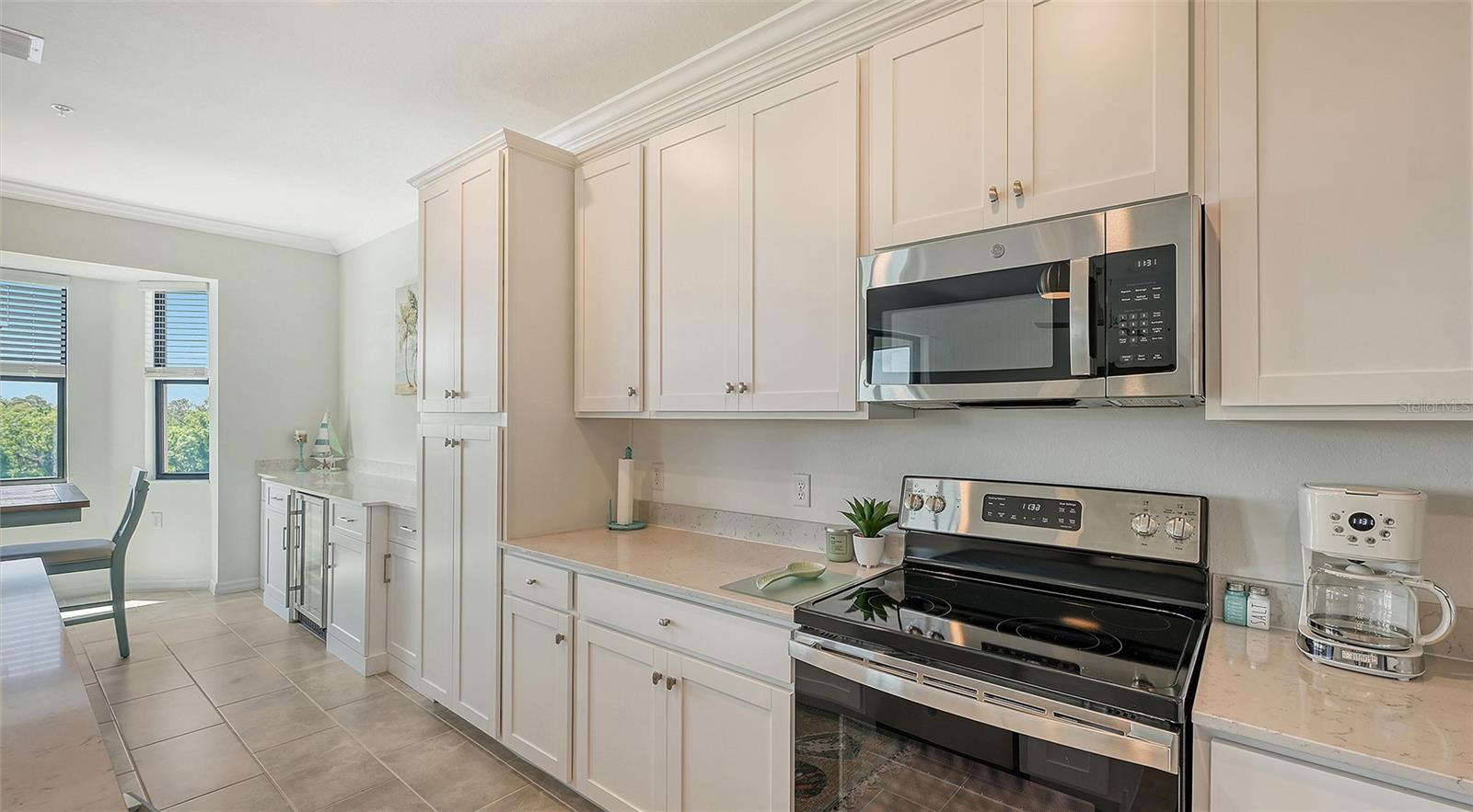 17902 GAWTHROP DR #402 — photo 15