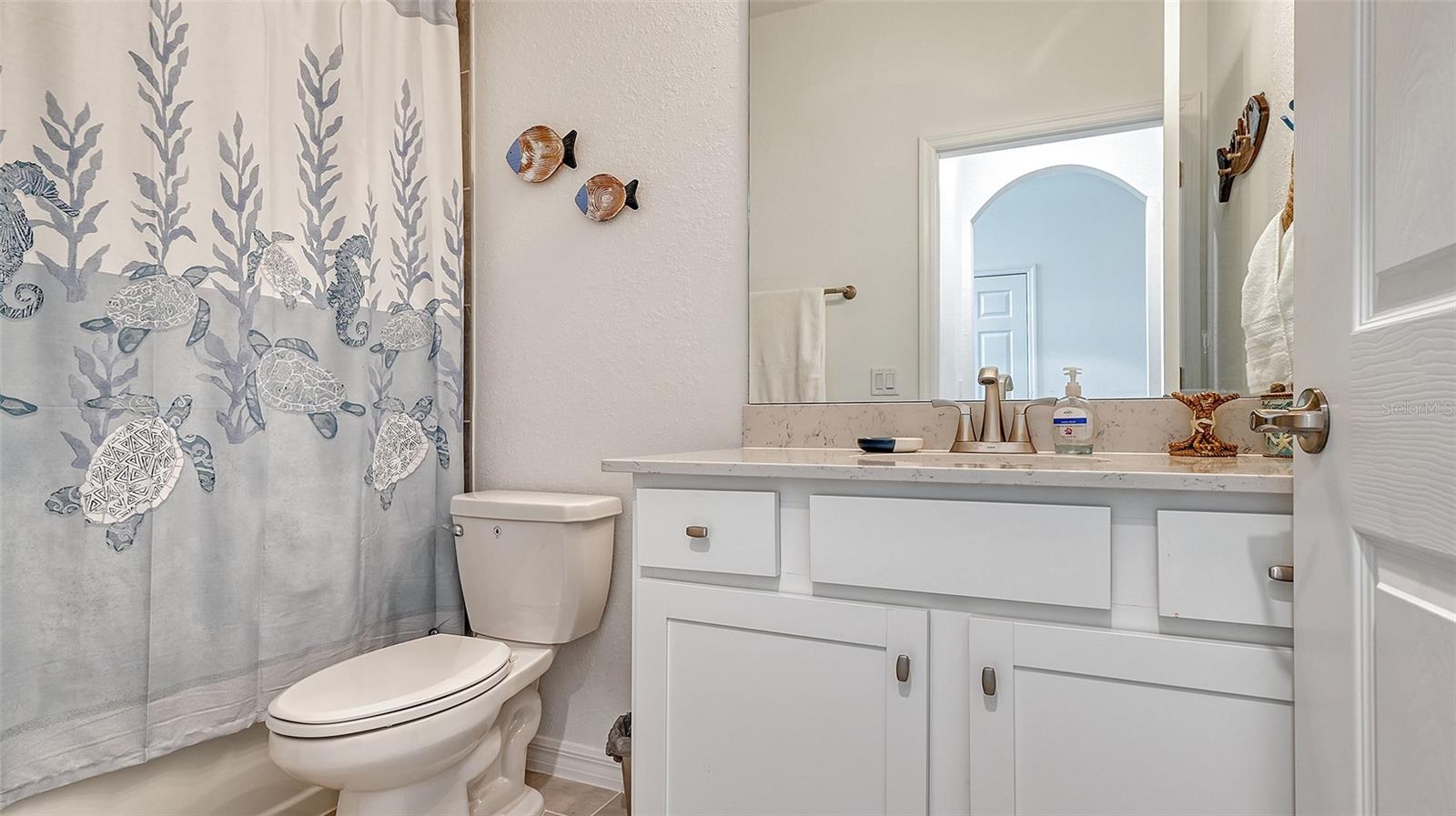 17902 GAWTHROP DR #402 — photo 28
