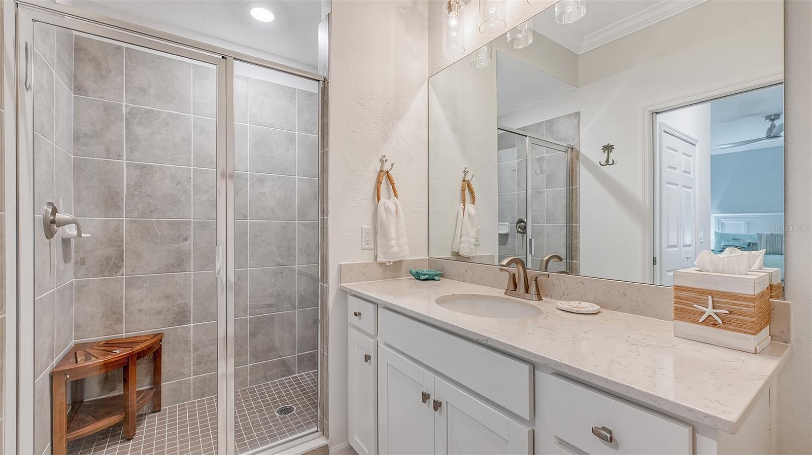 17902 GAWTHROP DR #402 — photo 25