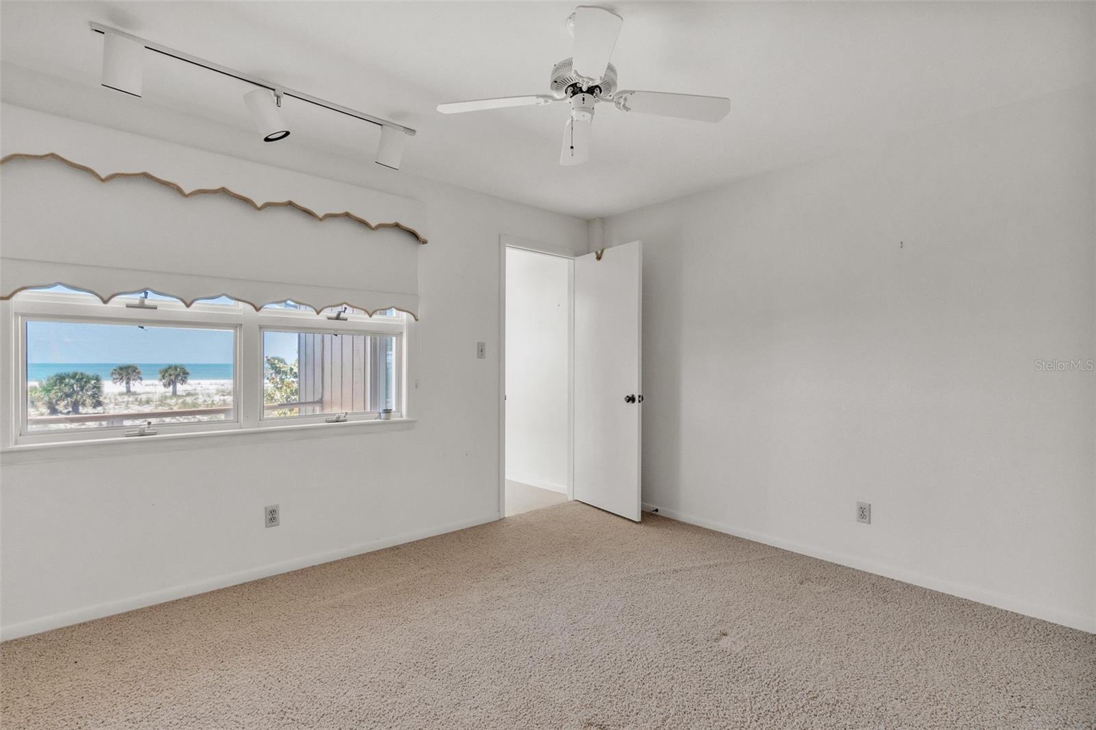1058 ELDORADO AVE — photo 82