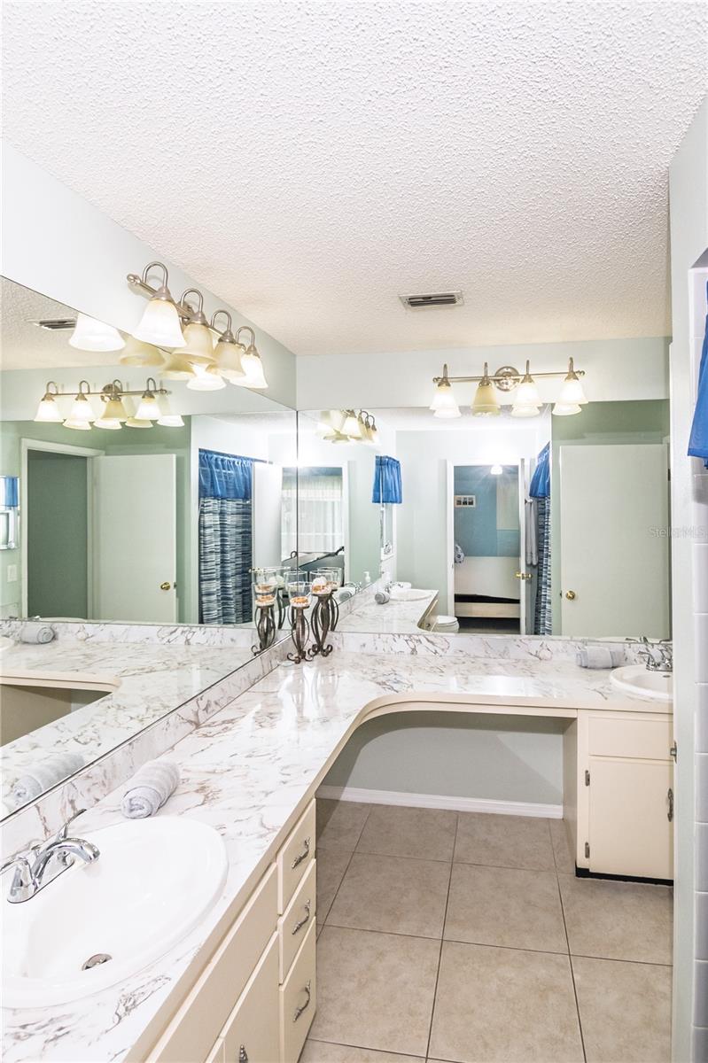 7812 TURNBRIDGE DR — photo 28