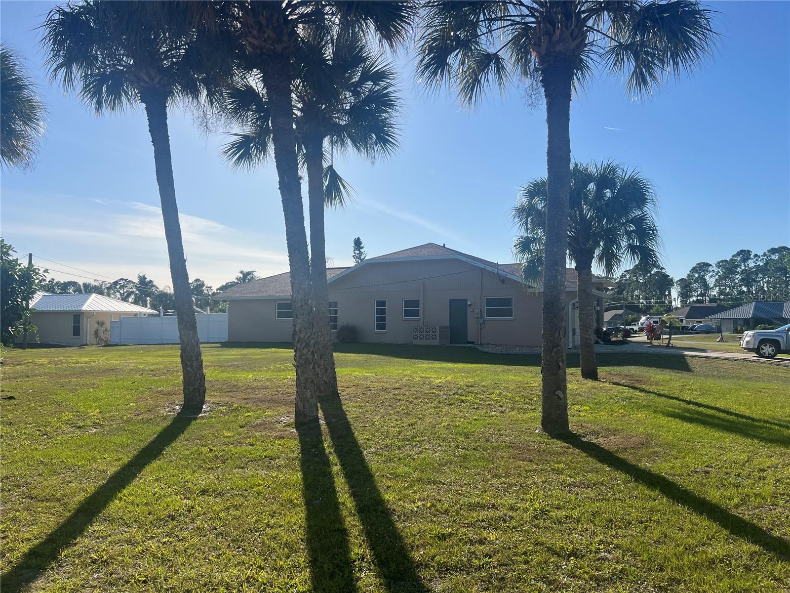 3645 SLAYTON AVE — photo 12