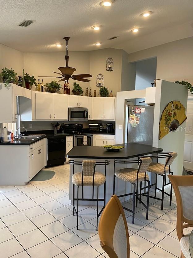 3645 SLAYTON AVE — photo 4