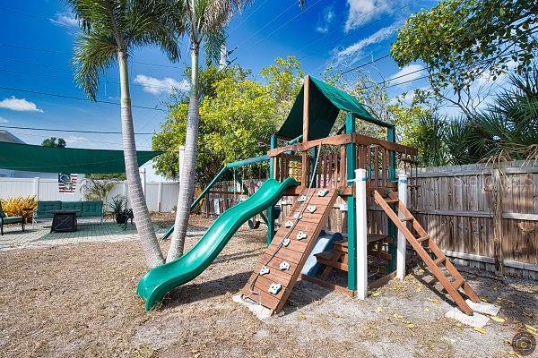 1 CAROLL CIR — photo 22