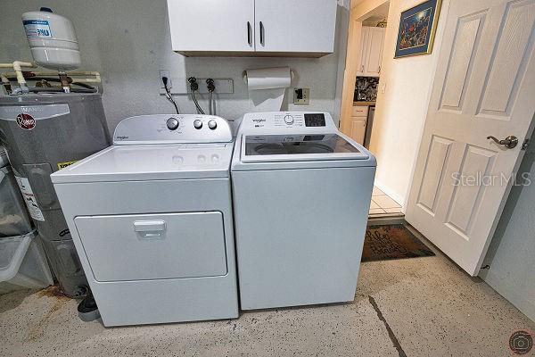 1 CAROLL CIR — photo 32