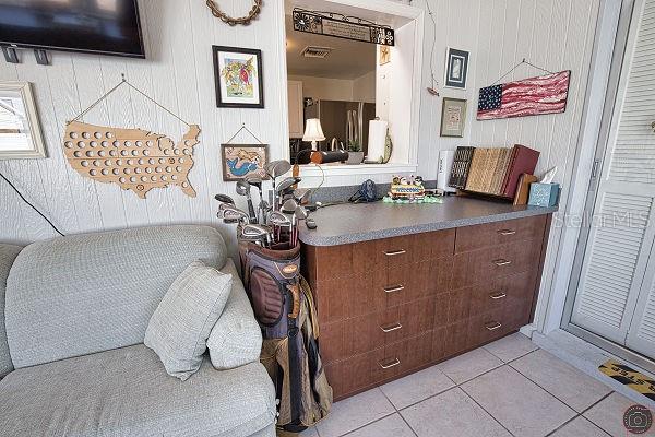 1 CAROLL CIR — photo 30
