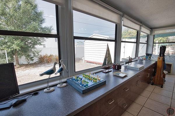1 CAROLL CIR — photo 29