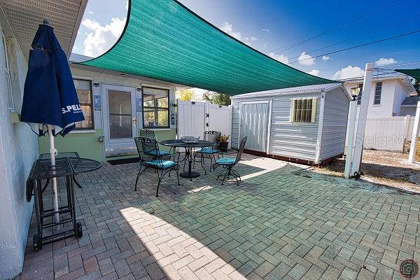 1 CAROLL CIR — photo 26