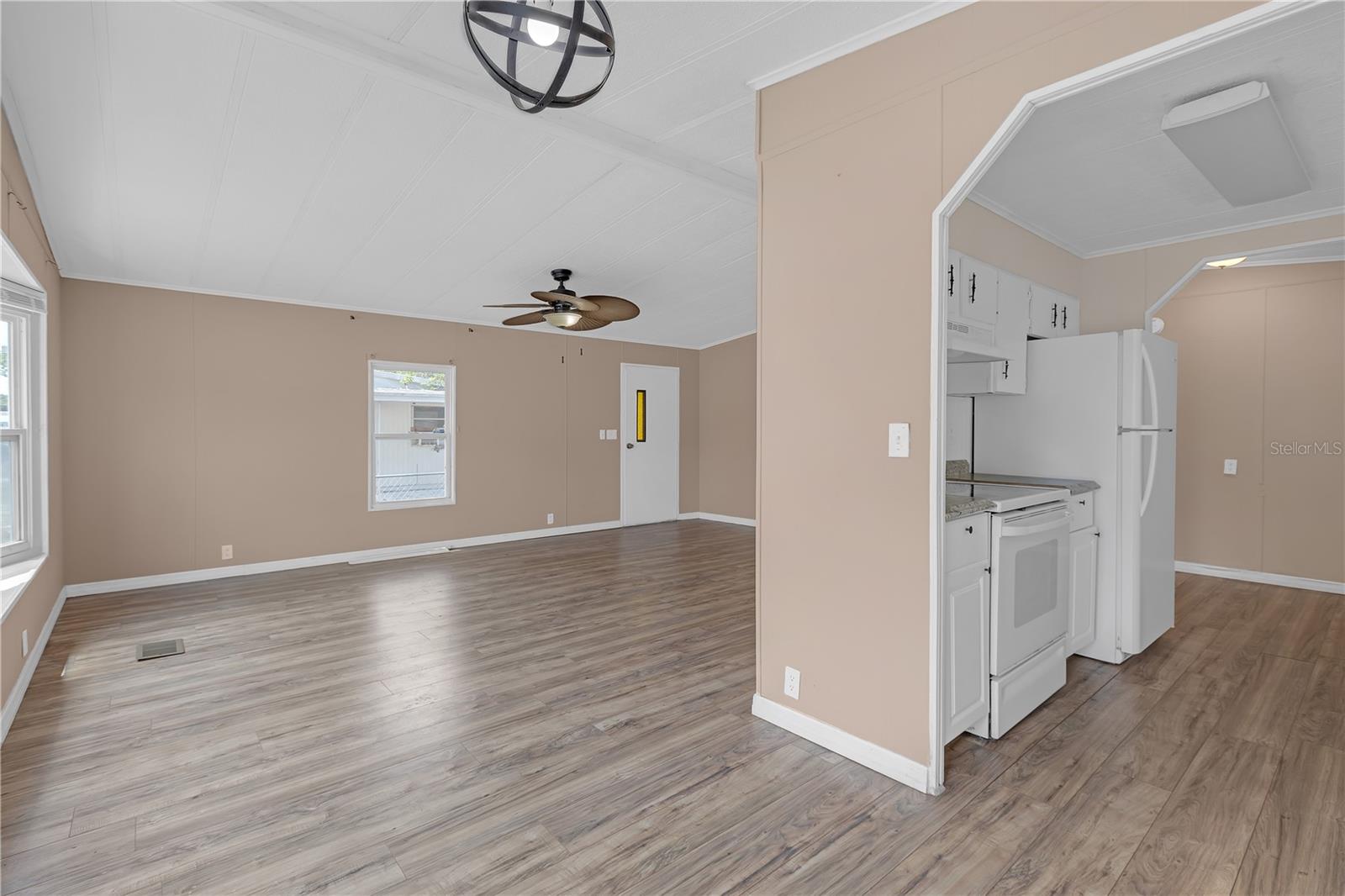 11309 LEISURE LN — photo 15