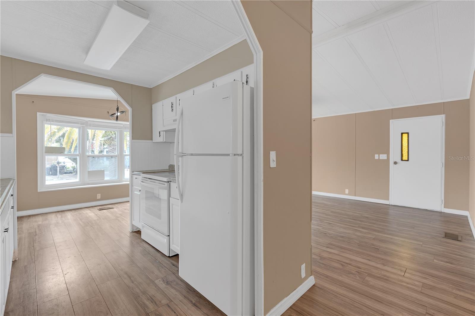 11309 LEISURE LN — photo 7