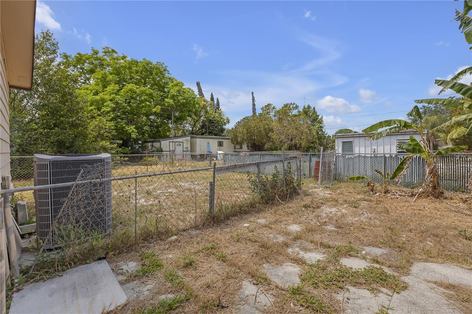 11309 LEISURE LN — photo 25