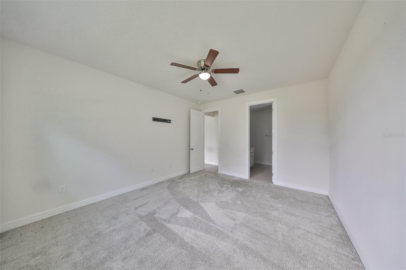 36959 HIGHLAND MEADOWS CT — photo 27