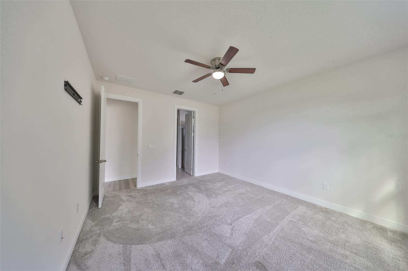 36959 HIGHLAND MEADOWS CT — photo 28