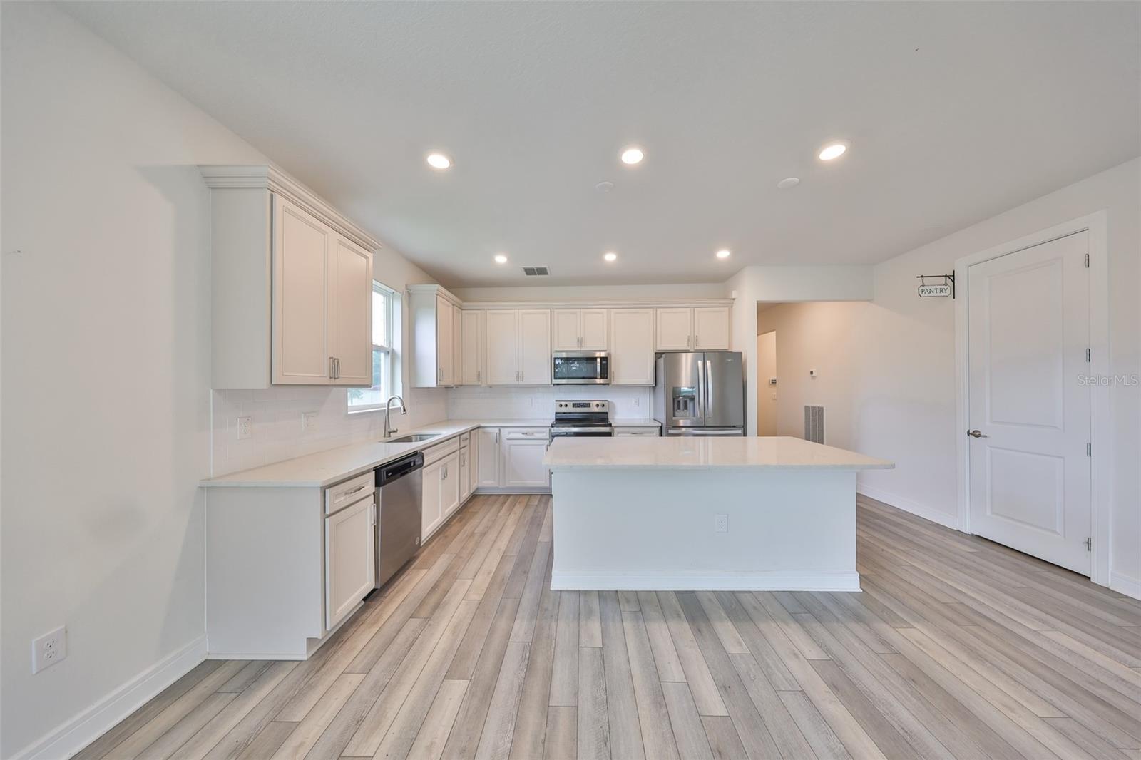 36959 HIGHLAND MEADOWS CT — photo 18