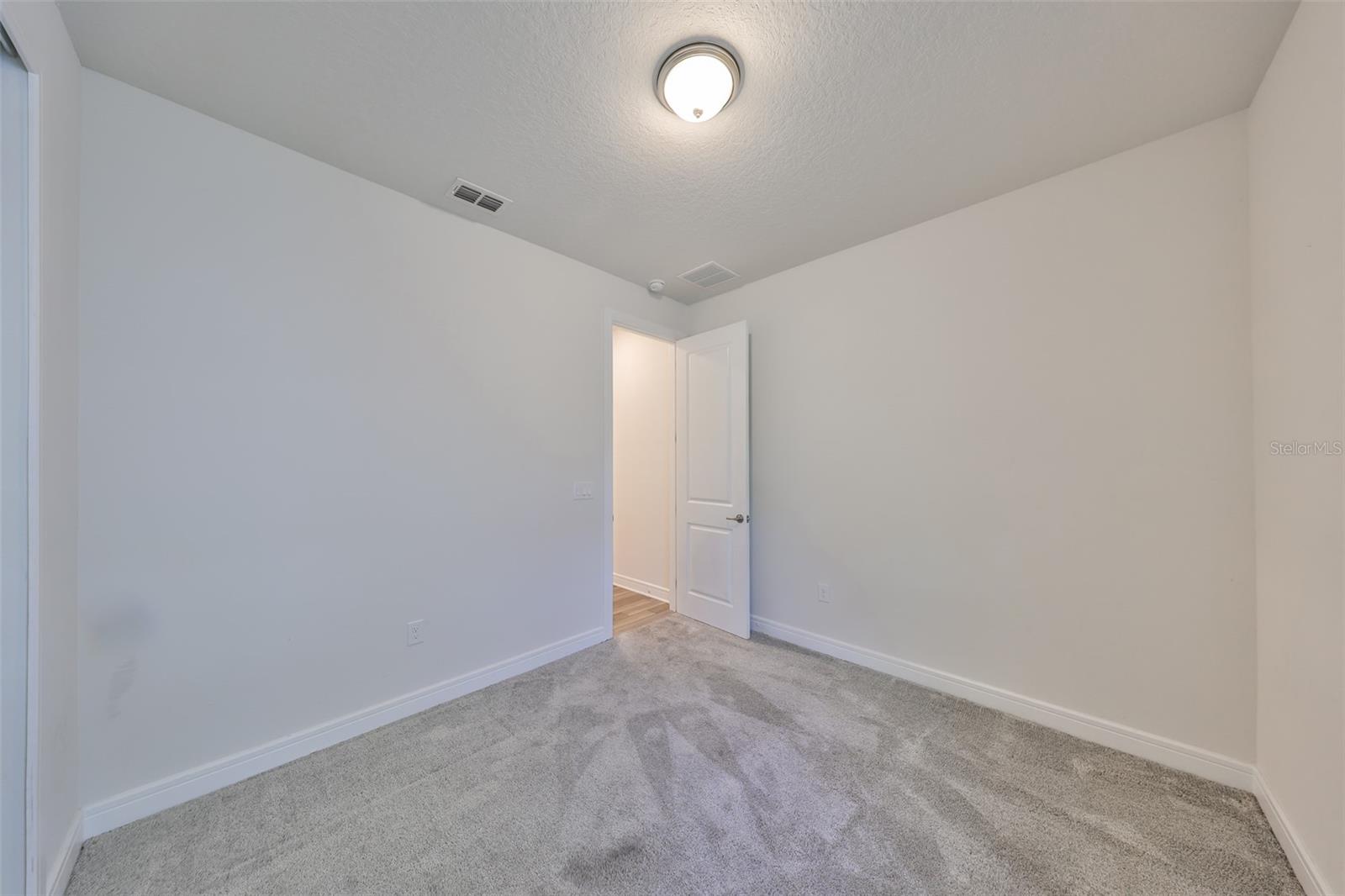 36959 HIGHLAND MEADOWS CT — photo 13