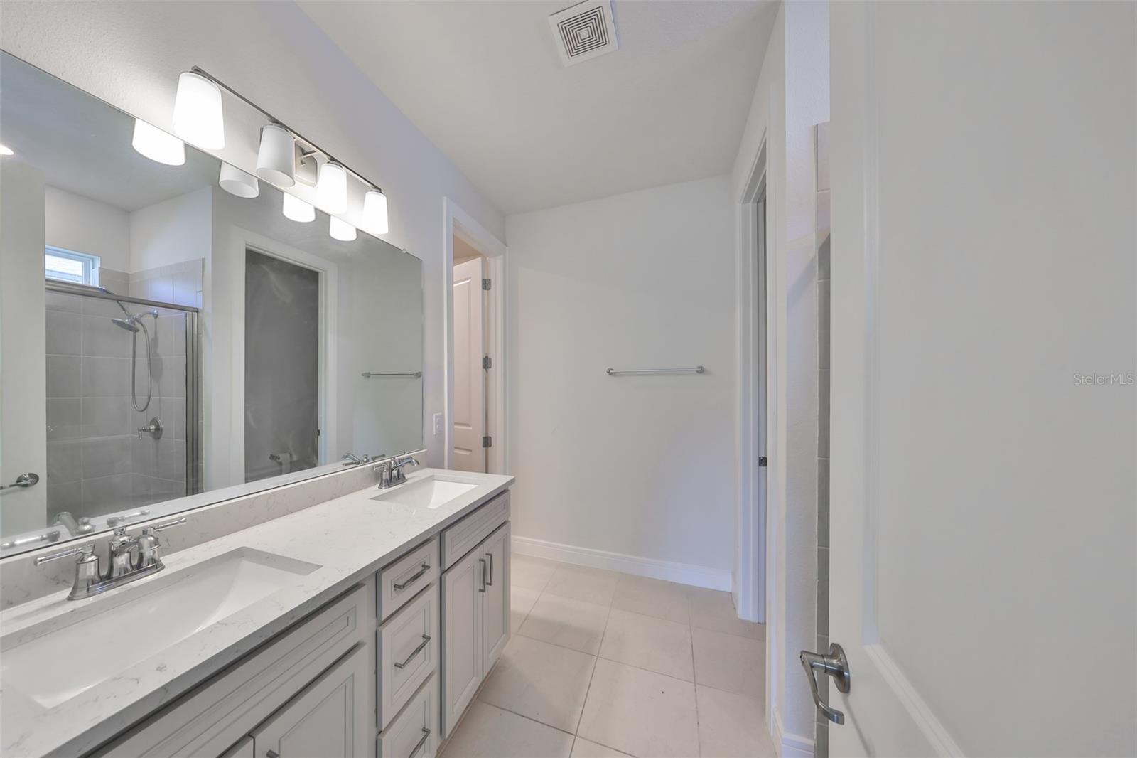 36959 HIGHLAND MEADOWS CT — photo 29