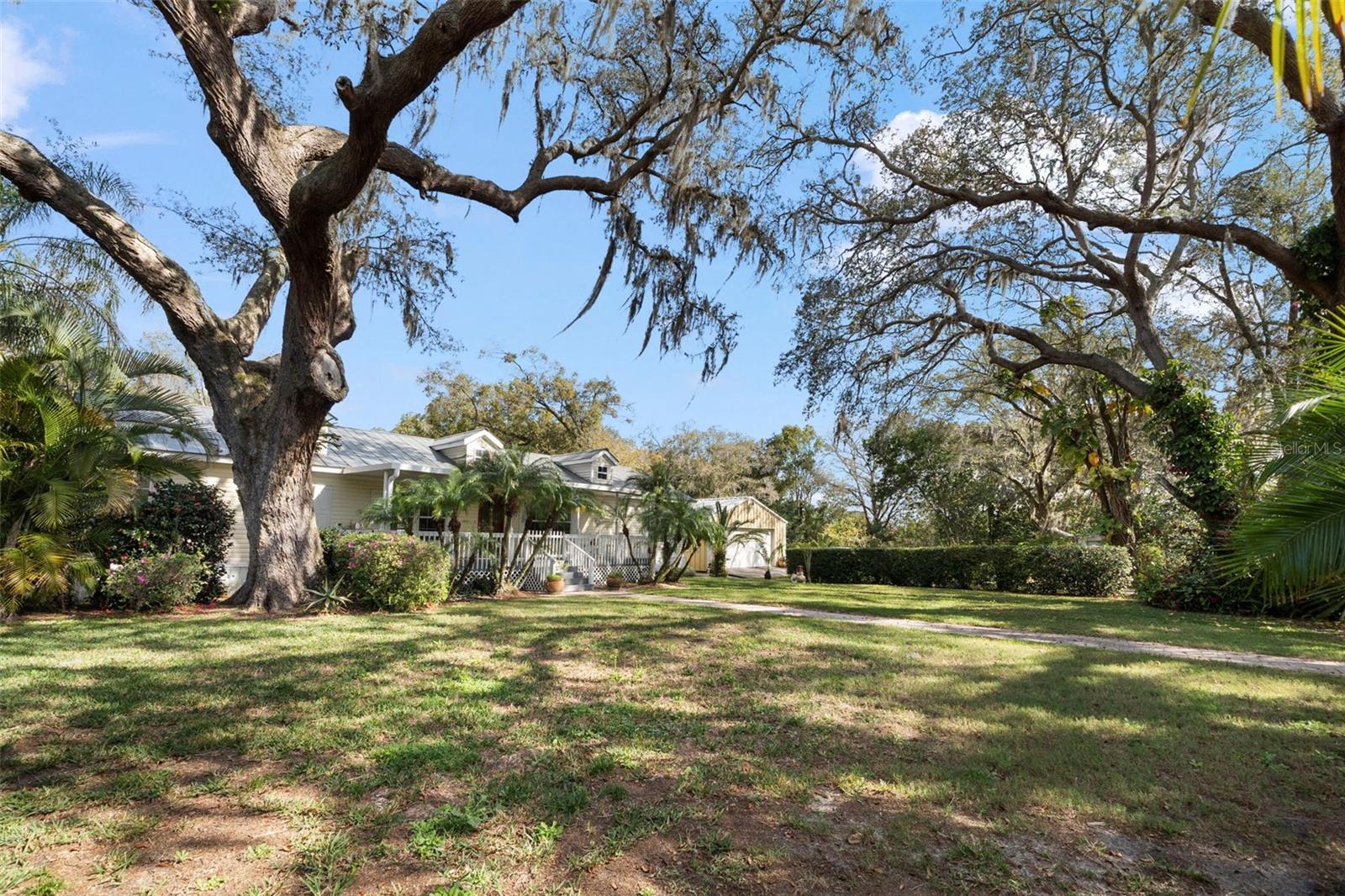 13015 ELM ST — photo 32