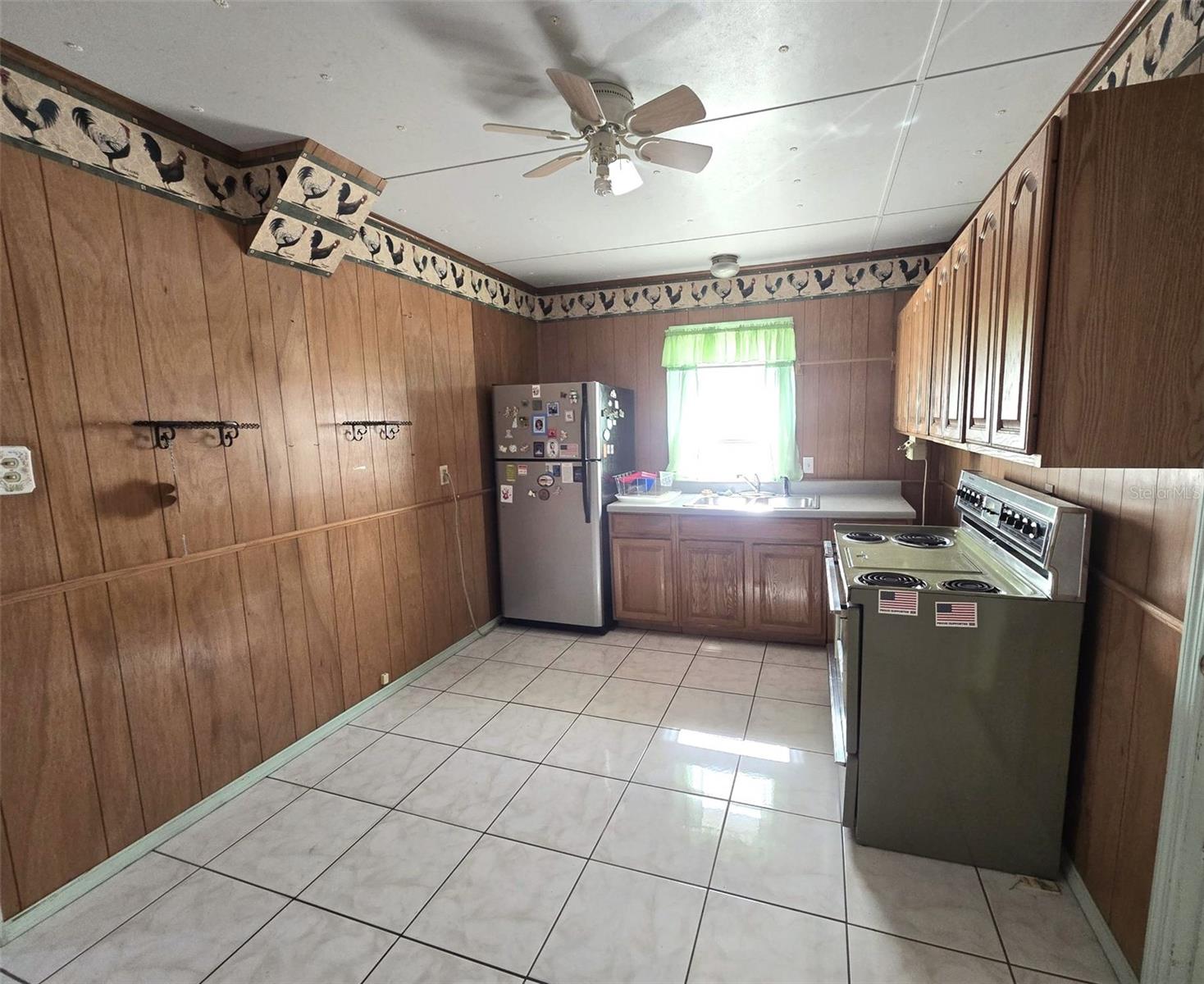 3101 MEDULLA RD — photo 21