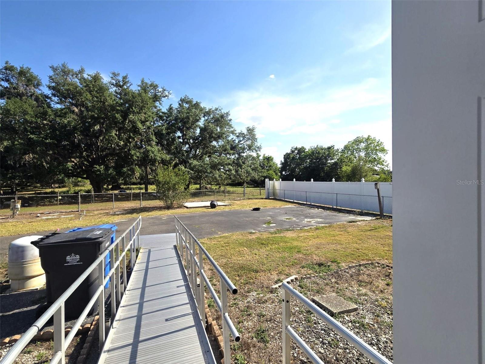 3101 MEDULLA RD — photo 42