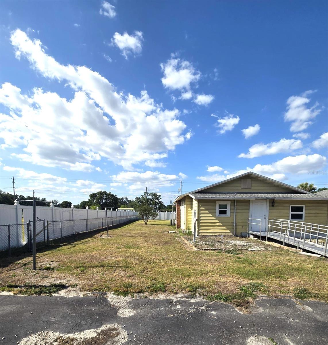 3101 MEDULLA RD — photo 43