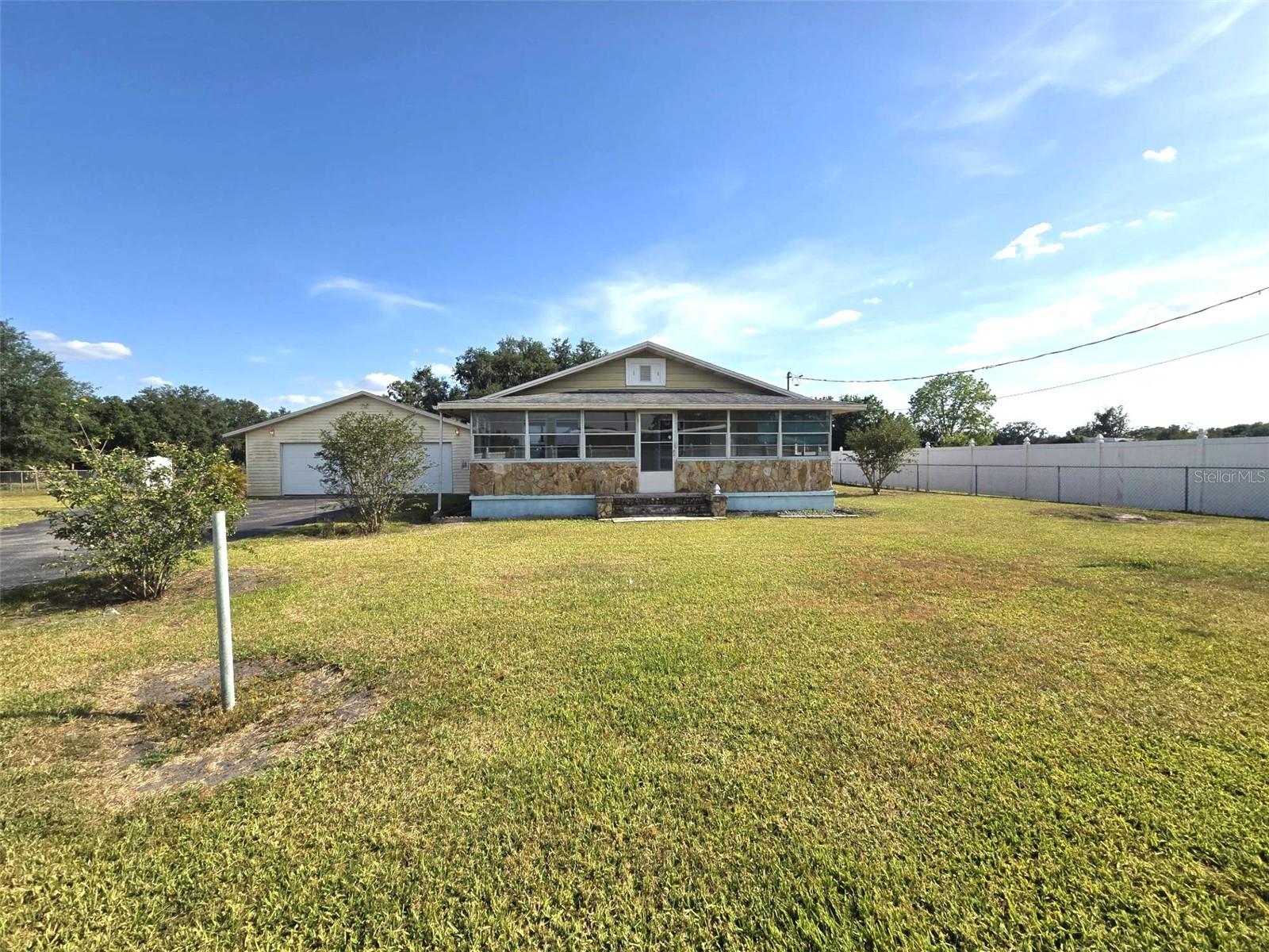 3101 MEDULLA RD — photo 19