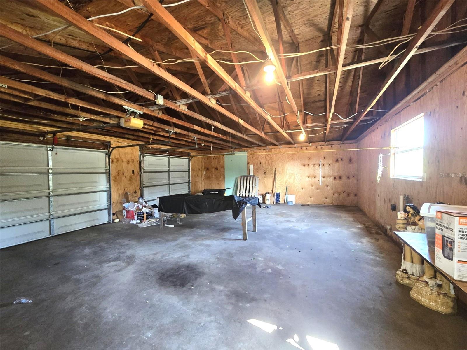 3101 MEDULLA RD — photo 37