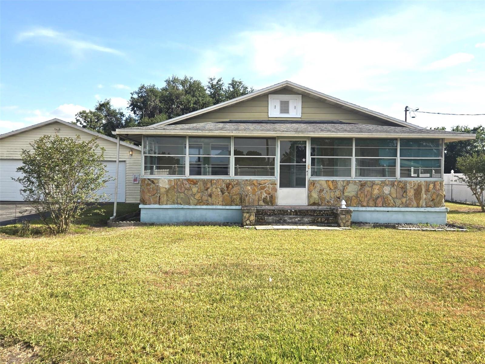 3101 MEDULLA RD — photo 6