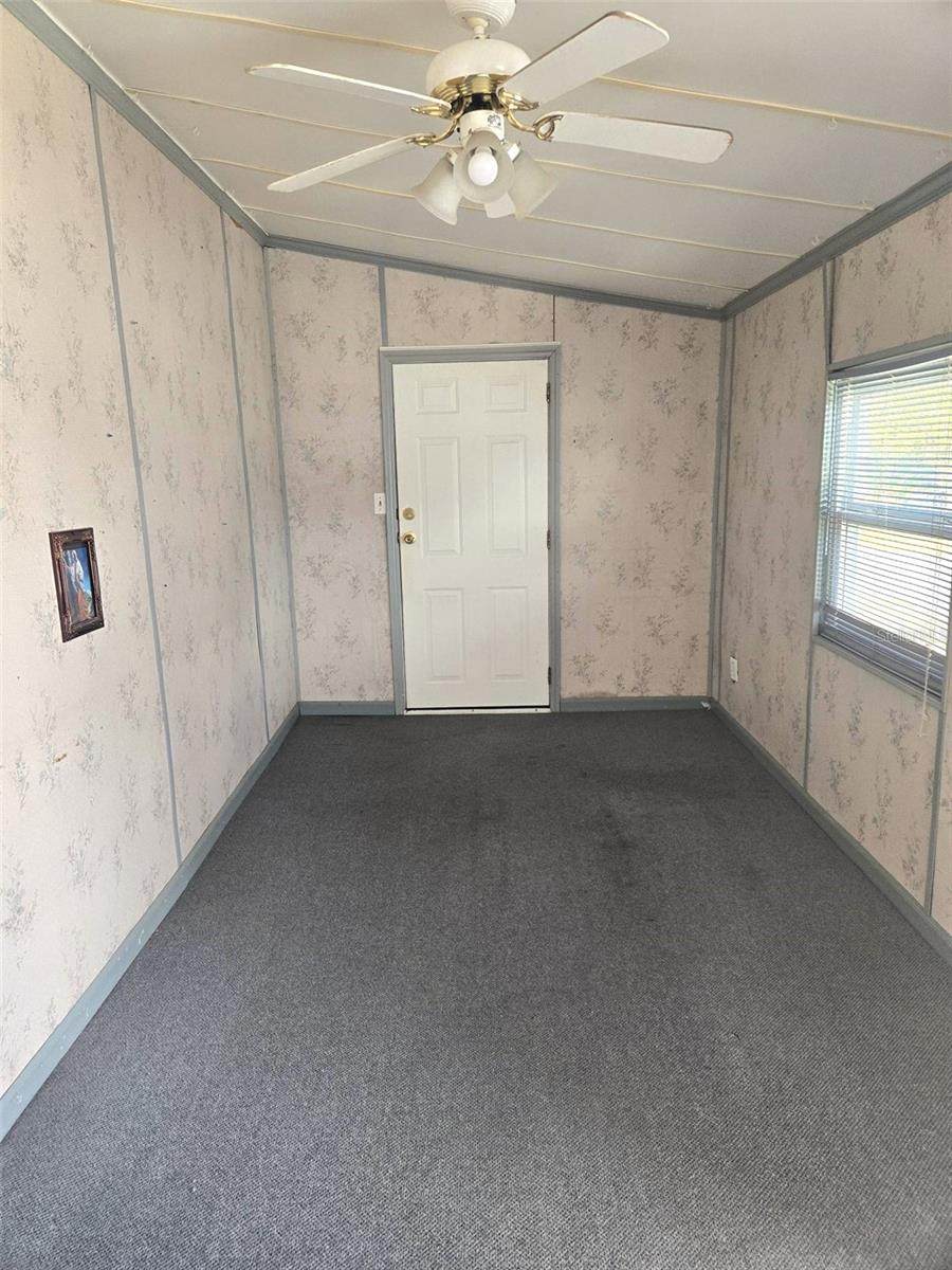 3101 MEDULLA RD — photo 31