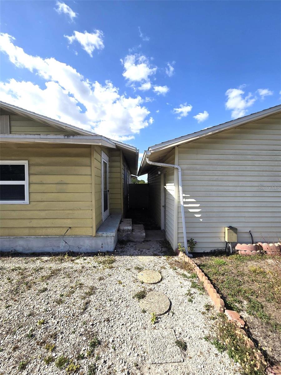 3101 MEDULLA RD — photo 51