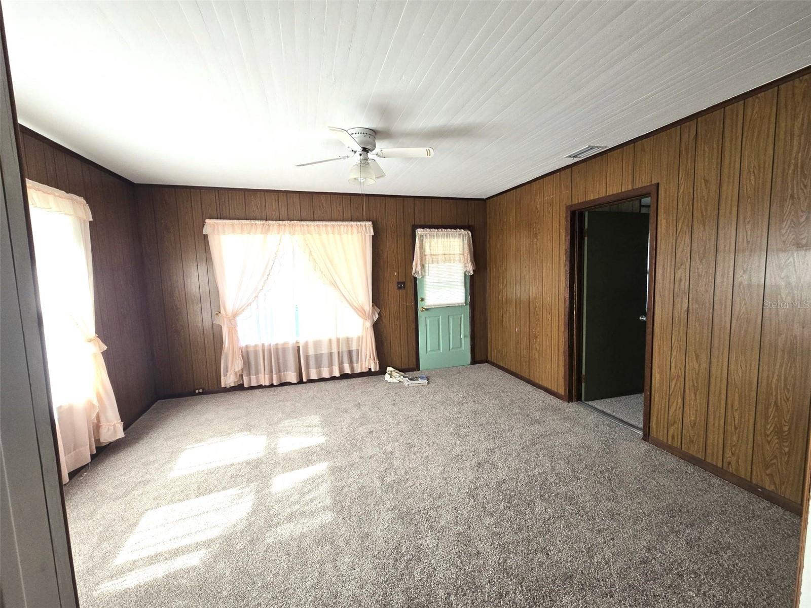 3101 MEDULLA RD — photo 25