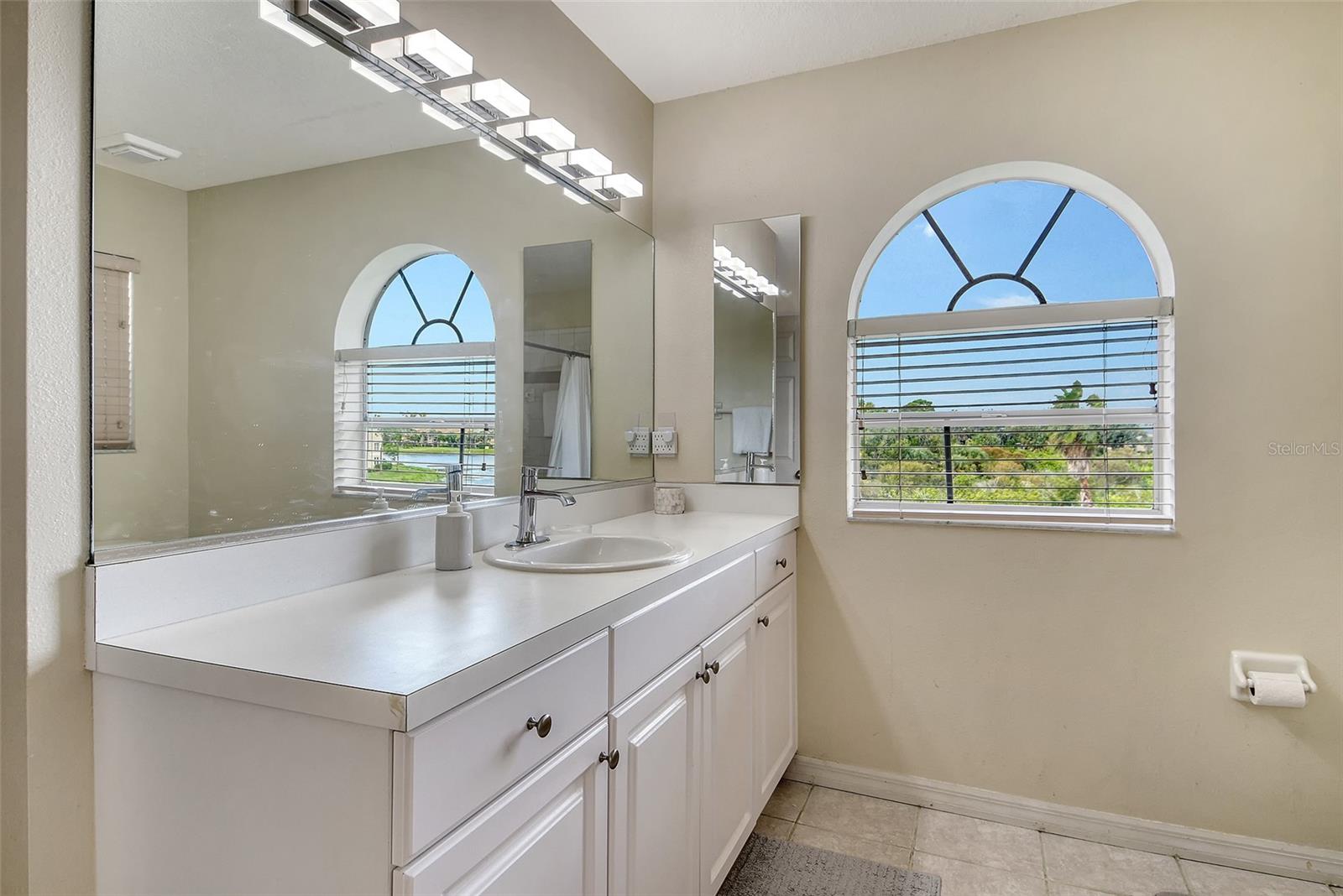 8370 WINGATE DR #724 — photo 35