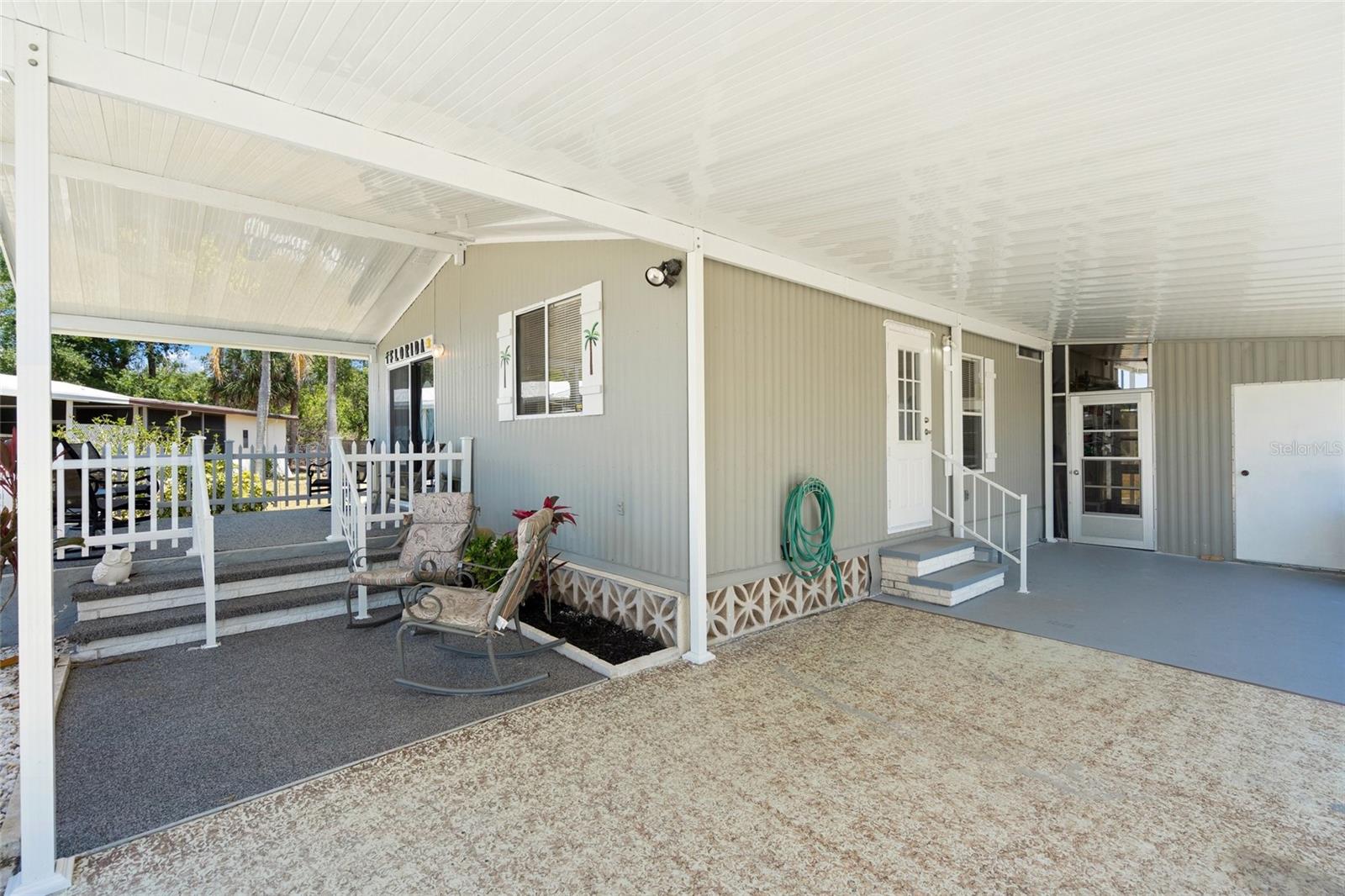 925 IGLESIA DR — photo 2