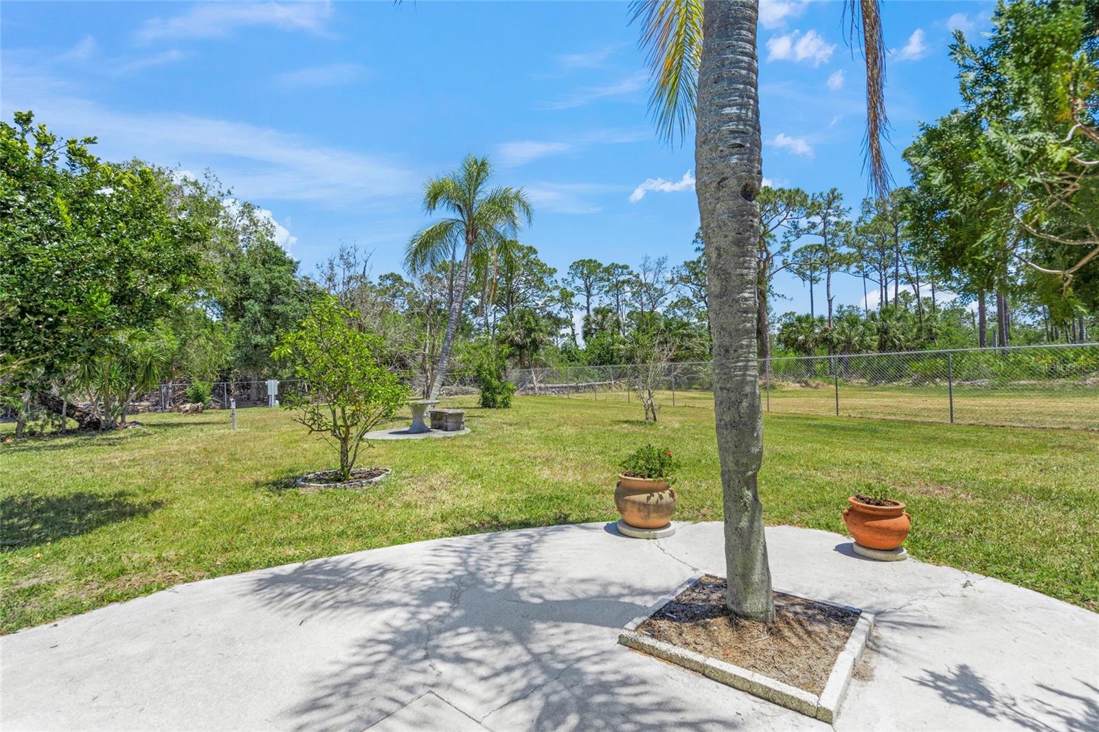 925 IGLESIA DR — photo 25