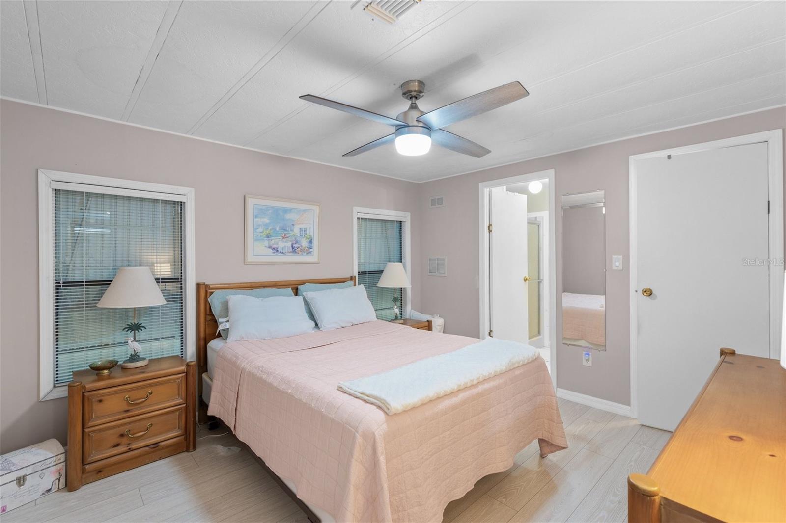 925 IGLESIA DR — photo 14