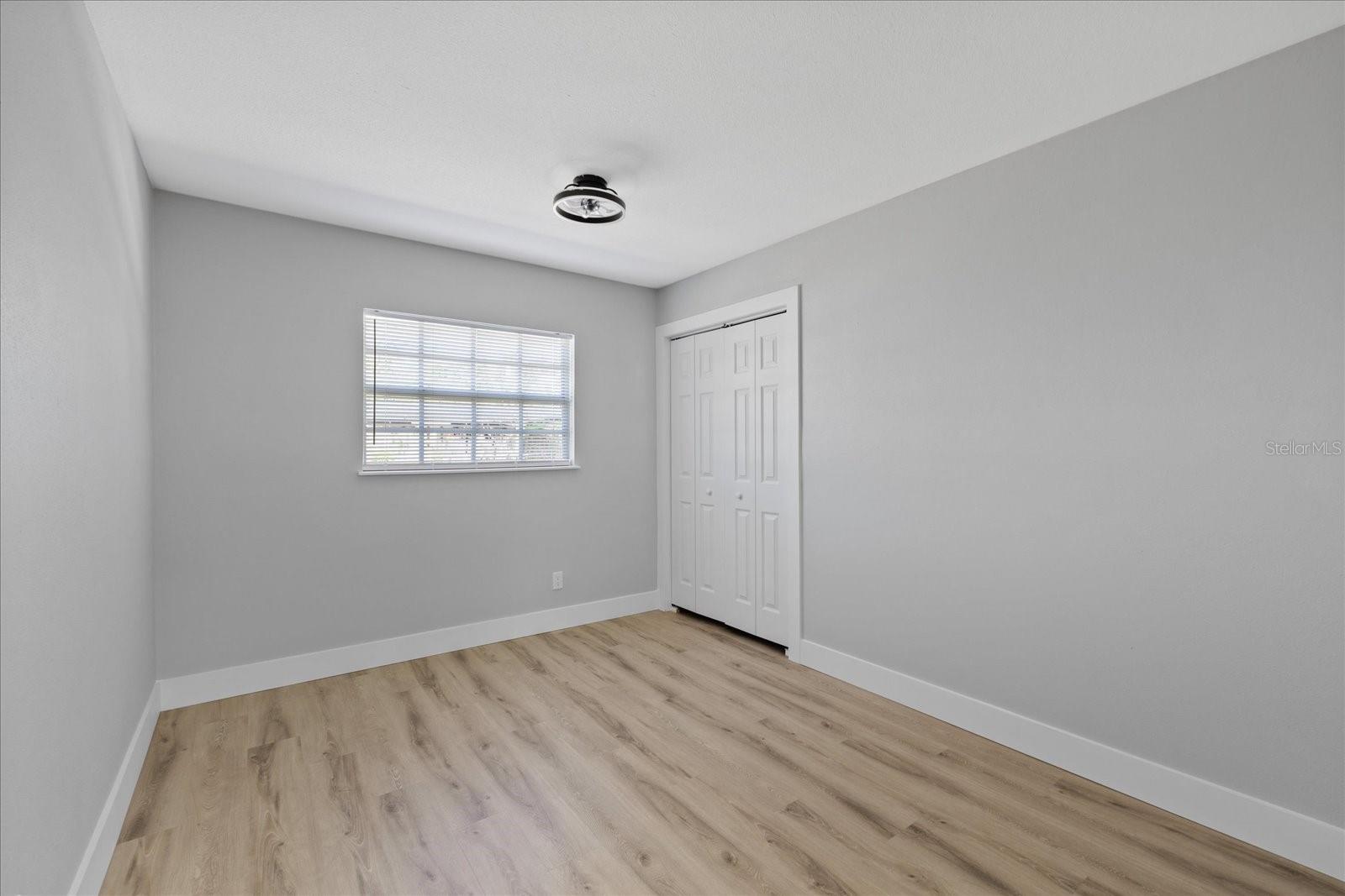 324 COUNTRY CLUB DR — photo 24