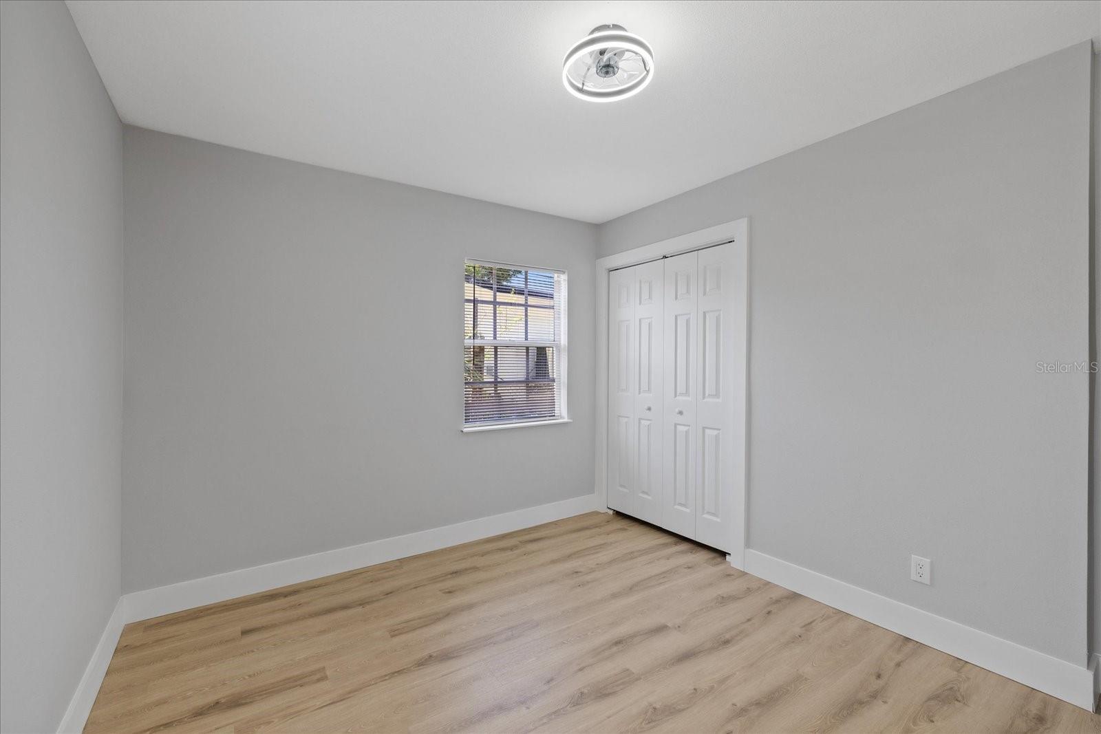 324 COUNTRY CLUB DR — photo 30