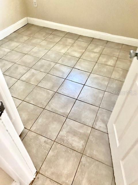 9418 GREYSTONE RD — photo 15