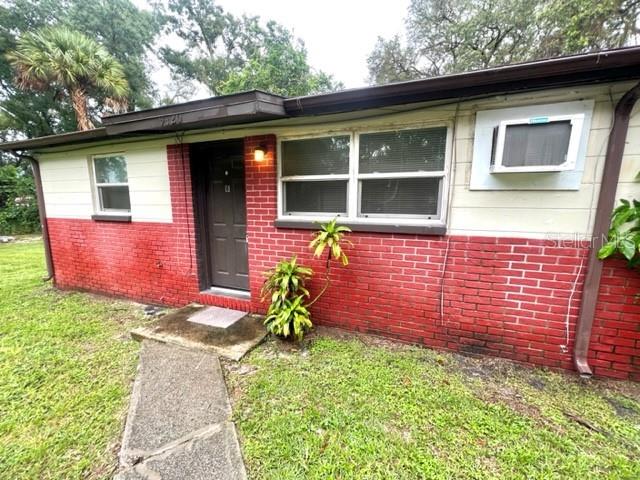 9418 GREYSTONE RD — photo 4