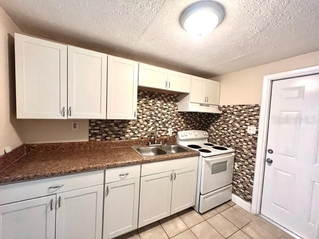 9418 GREYSTONE RD — photo 5