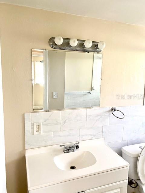 9420 GREYSTONE RD — photo 4