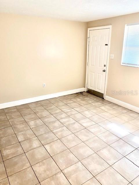 9420 GREYSTONE RD — photo 9