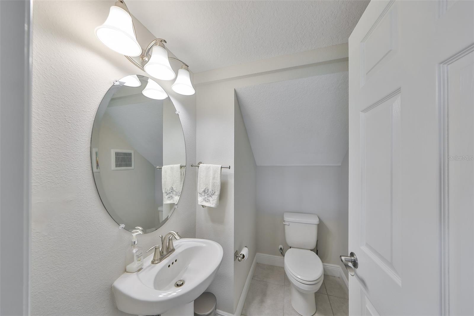 11909 CLIMBING FERN AVE — photo 12