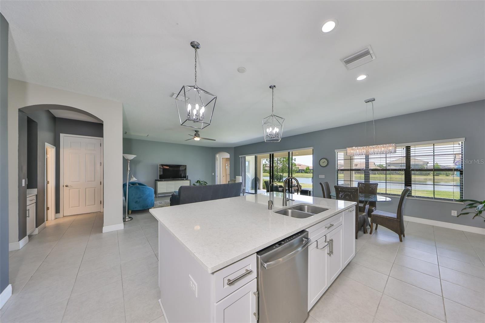 11909 CLIMBING FERN AVE — photo 14
