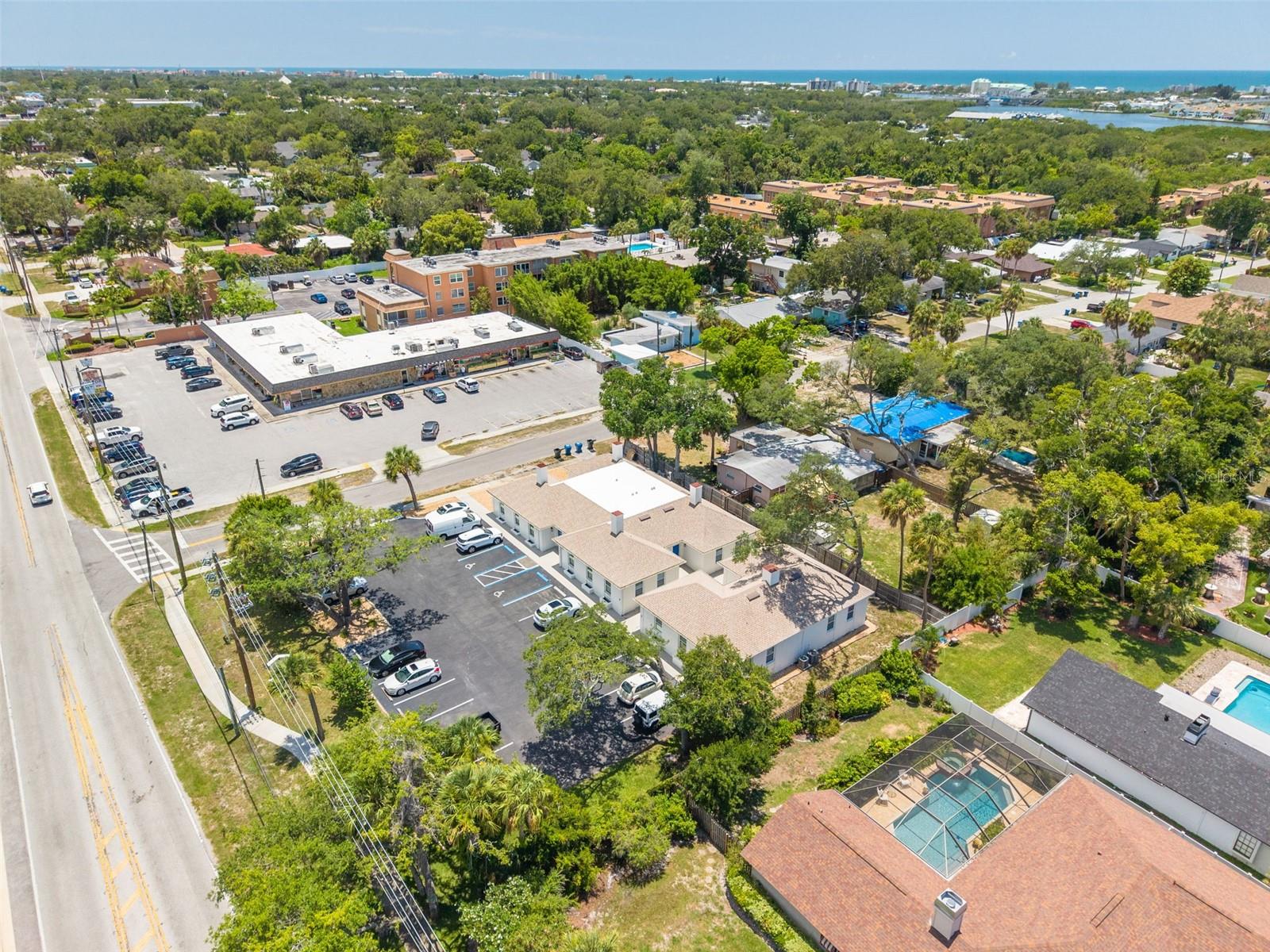 12800 INDIAN ROCKS RD — photo 14