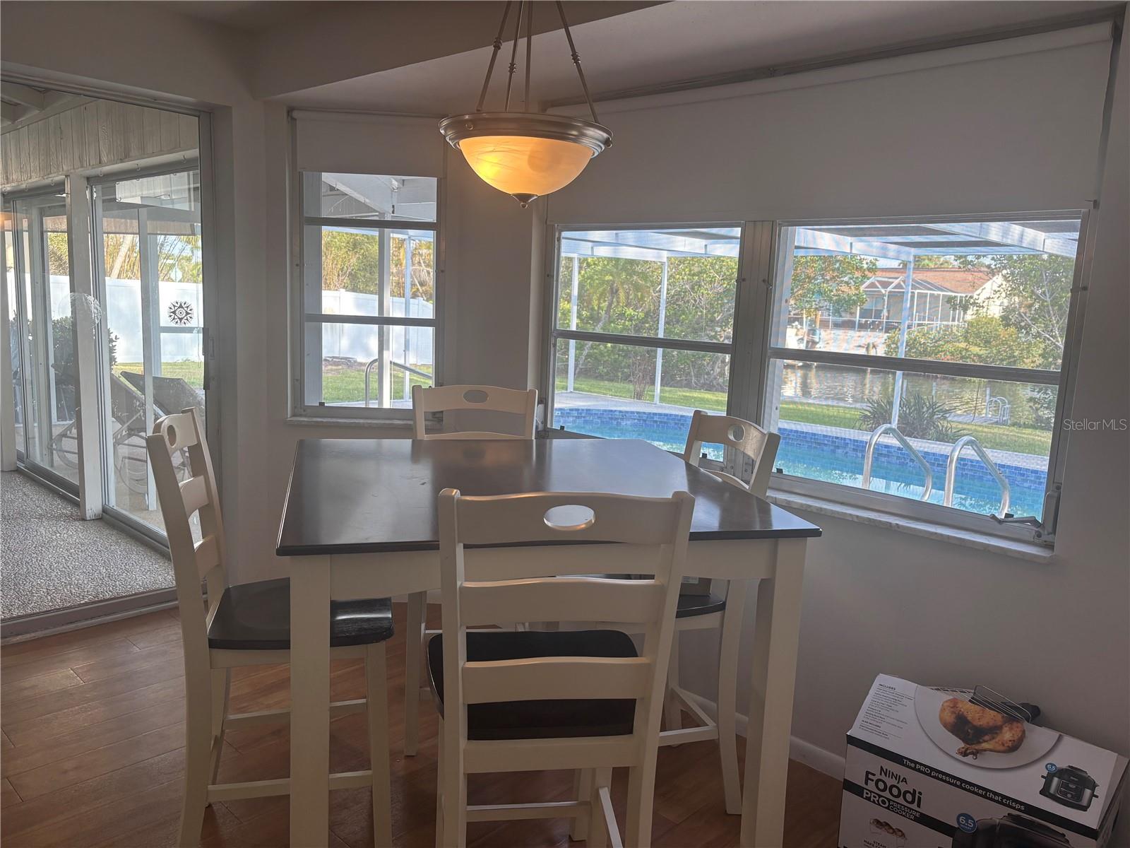 4411 DOLPHIN LN — photo 7