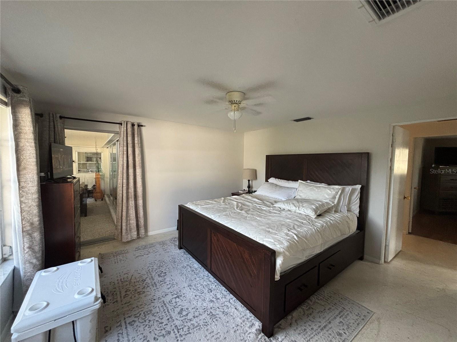 4411 DOLPHIN LN — photo 10