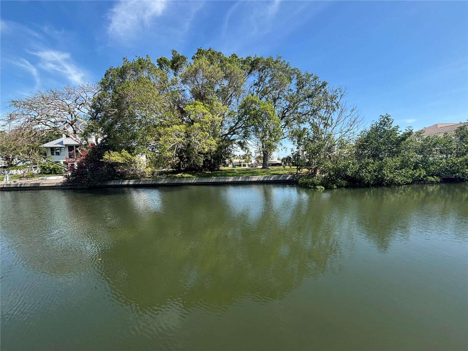 4411 DOLPHIN LN — photo 21